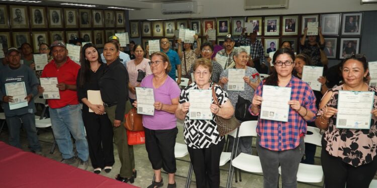 TIENEN ACTAS LEGAMENTE REGULARIZADAS CON APOYO DEL GOBIERNO MUNICIPAL