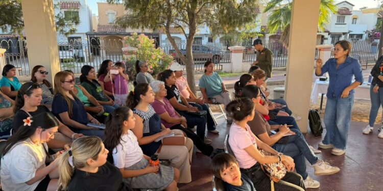 Con una gran participación Ayuntamiento de Hermosillo imparte taller “Abriendo Circuitos” en Puerta Real