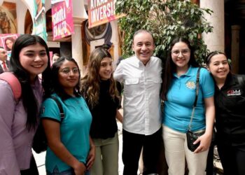 *Gobernador Durazo lleva educación emocional a las escuelas de Sonora*