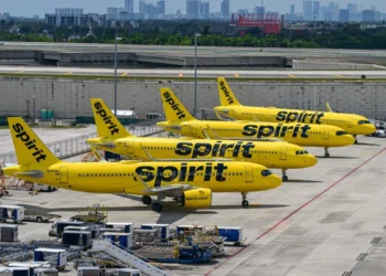 Quiebra la aerolínea estadunidense Spirit, víctima de la guerra en Irán