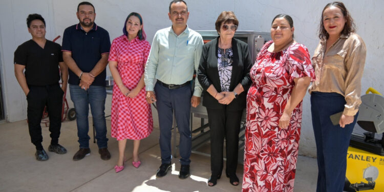 DIF AGUA PRIETA IMPULSA INCLUSIÓN CON ENTREGA DE PROYECTOS PRODUCTIVOS A PERSONAS CON DISCAPACIDAD