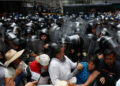Impiden a maestros de la CNTE instalar su plantón en el Zócalo
