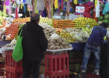 EVITA LOS GOLPES DE CALOR CON FRUTAS Y VERDURAS DE TEMPORADA