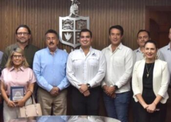 INVITAN JAVIER LAMARQUE Y CANACO A PARTICIPAR EN LA FERIA REGIONAL VIERNES MUY MEXICANO