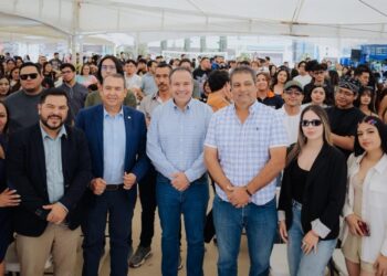 Promueve Toño Astiazarán Fiestas del Pitic en el norte del Estado