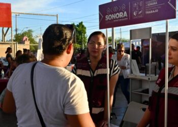 Gobierno de Sonora brinda orientación laboral en feria de servicios “Sonora Atiende”