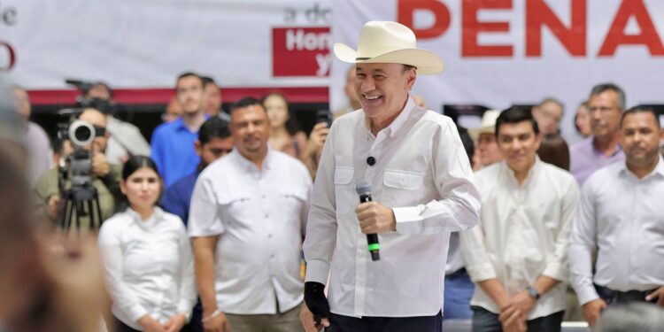 Gobernador Alfonso Durazo y más de 17 mil sonorenses refrendan su respaldo a la transformación liderada por la Presidenta Sheinbaum