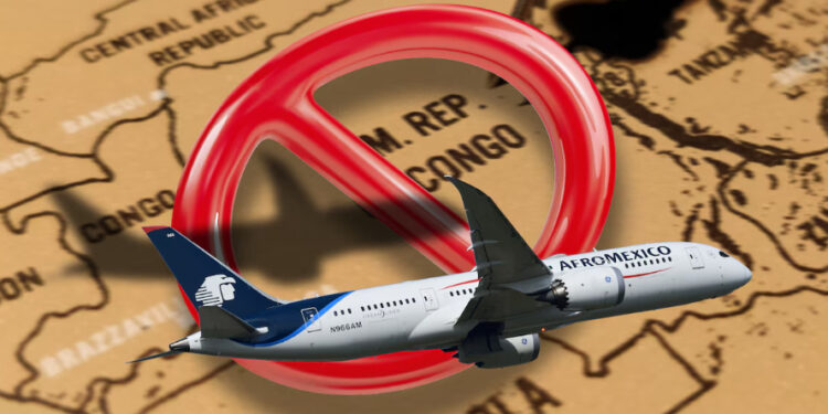 México restringe entrada por ébola: Aeroméxico no trasportará a viajeros que hayan estado en Congo
