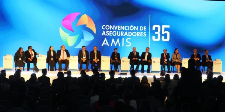 El 2025, un parteaguas para el sector de seguros en México: AMIS