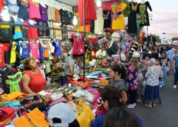 Invita Gobierno de Hermosillo a tramitar permisos para ventas del 10 de mayo en vía pública