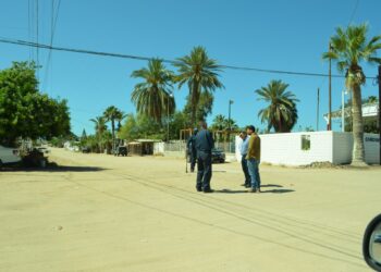 Oomapas supervisa focos rojos en la red de drenaje para prevenir derrames en Puerto Peñasco