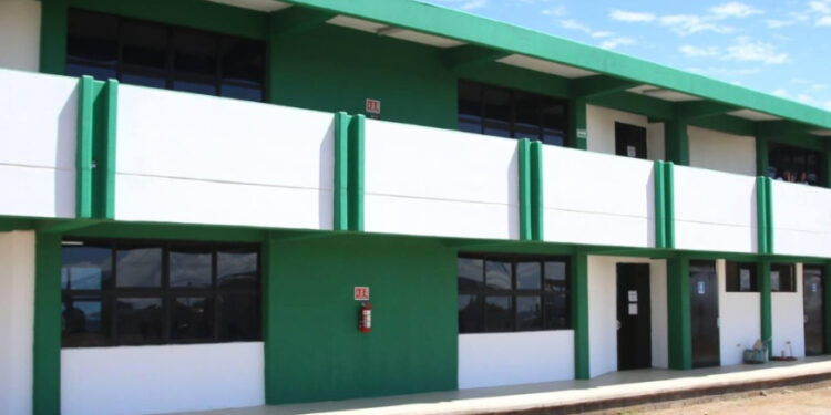 Cambios directivos y docentes en Conalep Cananea, generan inquietud