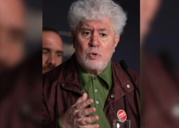 “Desde su trinchera el artista debe hablar sin sinónimos”: Almodóvar