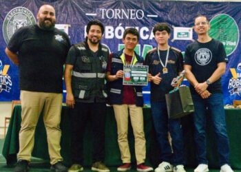 Destaca joven sonorense en torneo de robótica