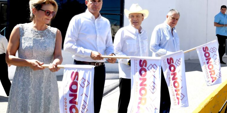 Gobernador Durazo arranca distribución de más de 3.3 millones de libros de texto en escuelas públicas