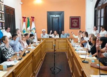Realizan sesión ordinaria de Cabildo