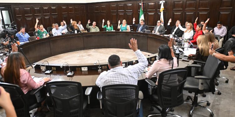 Aprueba Cabildo de Hermosillo acuerdos para fortalecer programas sociales, prestaciones laborales y medios públicos