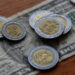 Peso se aprecia en 0.23%; cotiza en 17.32 por dólar