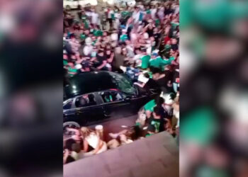 Conductor atropella al menos a 17 personas durante festejos mundialistas en Cabo San Lucas, BCS