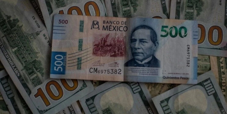 Peso arranca con depreciación; cotiza en 17.51 unidades por dólar