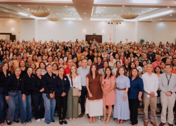 Destacan Toño Astiazarán y Patty Ruibal labor de mamás voluntarias en programa Desayunos Escolares en Hermosillo