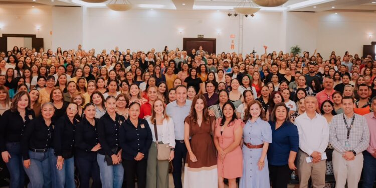 Destacan Toño Astiazarán y Patty Ruibal labor de mamás voluntarias en programa Desayunos Escolares en Hermosillo