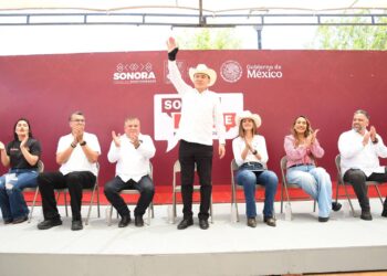 Lleva Gobernador Durazo becas, obras y servicios gratuitos a miles de familias de la sierra sonorense