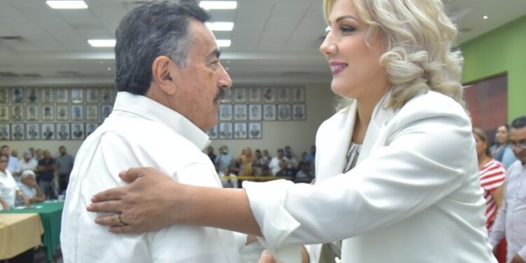 CLAUDIA FABIOLA SANTACRUZ AVILÉS ASUME LA PRESIDENCIA MUNICIPAL INTERINA DE CAJEME
