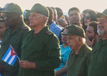 EU impone sanciones al presidente de Cuba y familiares de Raúl Castro