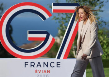 «Trump inventa, Italia jamás suplica», reta Giorgia Meloni
