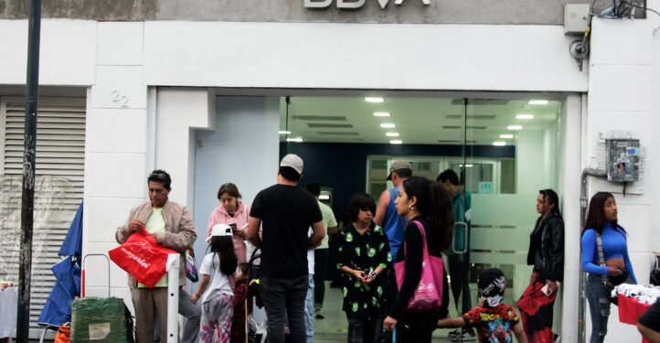 Ganancias récord de bancos de enero a abril por $104 mil millones