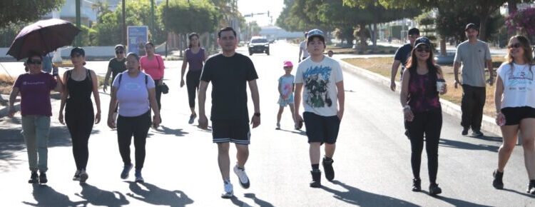 PARTICIPAN FAMILIAS EN “DOMINGUEANDO EN BICI Y +”
