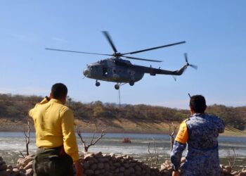 Gobierno de Sonora en trabajo coordinado con instituciones de los tres niveles de gobierno logra control total del incendio forestal “La Casita” en Arivechi