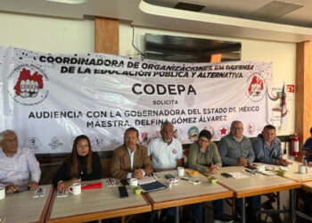 Escuelas populares anuncian movilizaciones en apoyo a la CNTE y exigen diálogo con Delfina Gómez