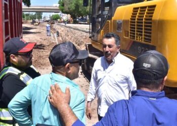 SUPERVISA LAMARQUE RECONSTRUCCIÓN DE COLECTOR SANITARIO QUE BENEFICIARÁ A MÁS DE 50 MIL PERSONAS