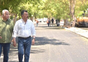 CON PAVIMENTO DE ALTA DURABILIDAD LAMARQUE TRANSFORMA VIALIDADES EN LA JARDINES DEL VALLE