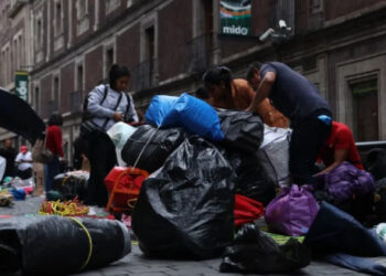 «Regresamos a las aulas para reorganizarnos y volver con más fuerza”: CNTE oficializa receso de huelga nacional
