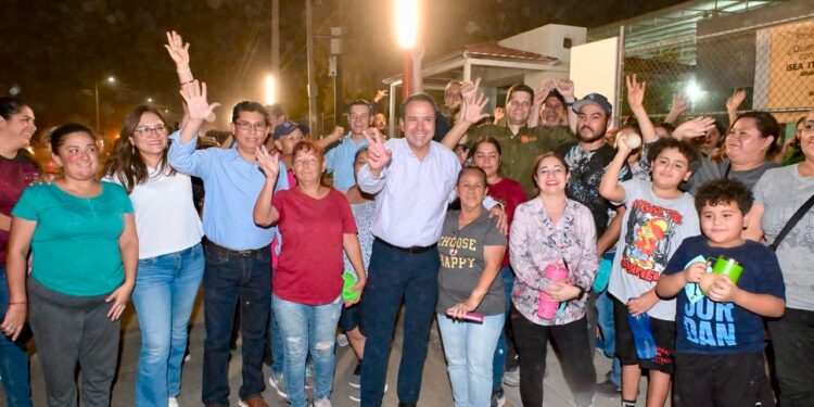 Fortalece Toño Astiazarán seguridad escolar con nuevo corredor Camina Segura