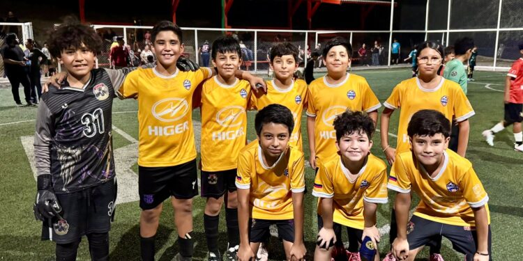 Cuatro equipos compiten en las semifinales del “Mundialito H”