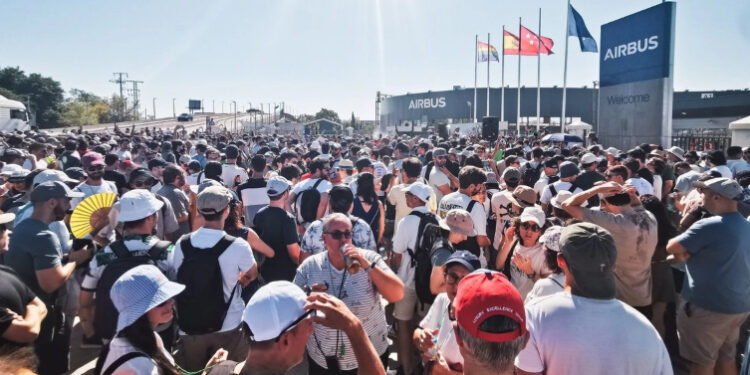 Trabajadores de Airbus en España se declaran en huelga