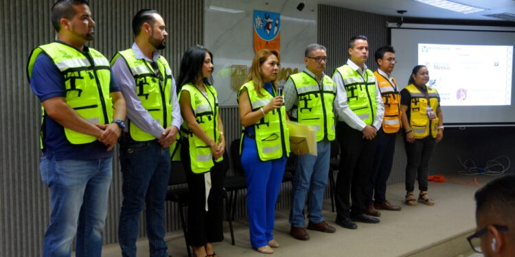 BRINDAN A CENTROS DE REHABILITACIÓN CAPACITACIÓN EN MANEJO DE CRISIS SUICIDAS