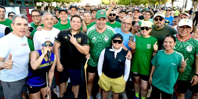 Celebra Toño Astiazarán exitoso Trote Amistoso rumbo al Maratón Internacional Hermosillo 2026