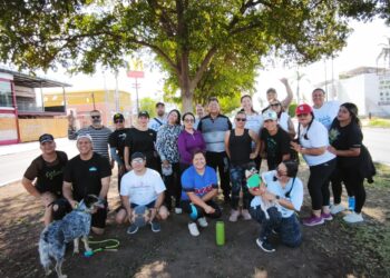 FAMILIAS DISFRUTAN UNA NUEVA EDICIÓN DEL DOMINGUEANDO EN BICI Y +