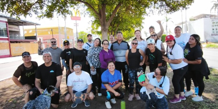 FAMILIAS DISFRUTAN UNA NUEVA EDICIÓN DEL DOMINGUEANDO EN BICI Y +