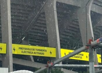Tormenta eléctrica se hace presente en el Estadio Ciudad de México previo al México vs Inglaterra