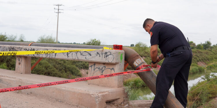 Se informa que, por dictamen emitido por Protección Civil, el Puente de Navobaxia permanecerá cerrado hasta nuevo aviso.