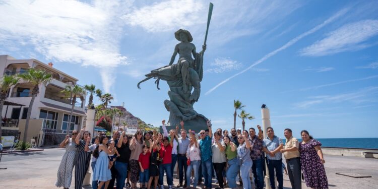 Omar Del Valle Colosio fortalece la cercanía con la ciudadanía desde Puerto Peñasco