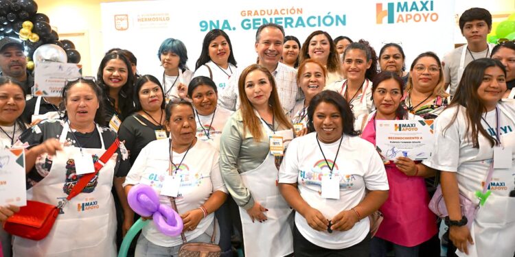 Fortalece Toño Astiazarán emprendimientos de casi 3 mil personas con Maxi Apoyo