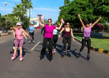 BICICLETAS, PATINES, MASCOTAS Y SONRISAS EN DOMINGUENADO EN BICI Y MÁS