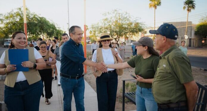 Motiva Toño Astiazarán participación ciudadana al entregar obra de CRECES en colonia Nuevo Horizonte